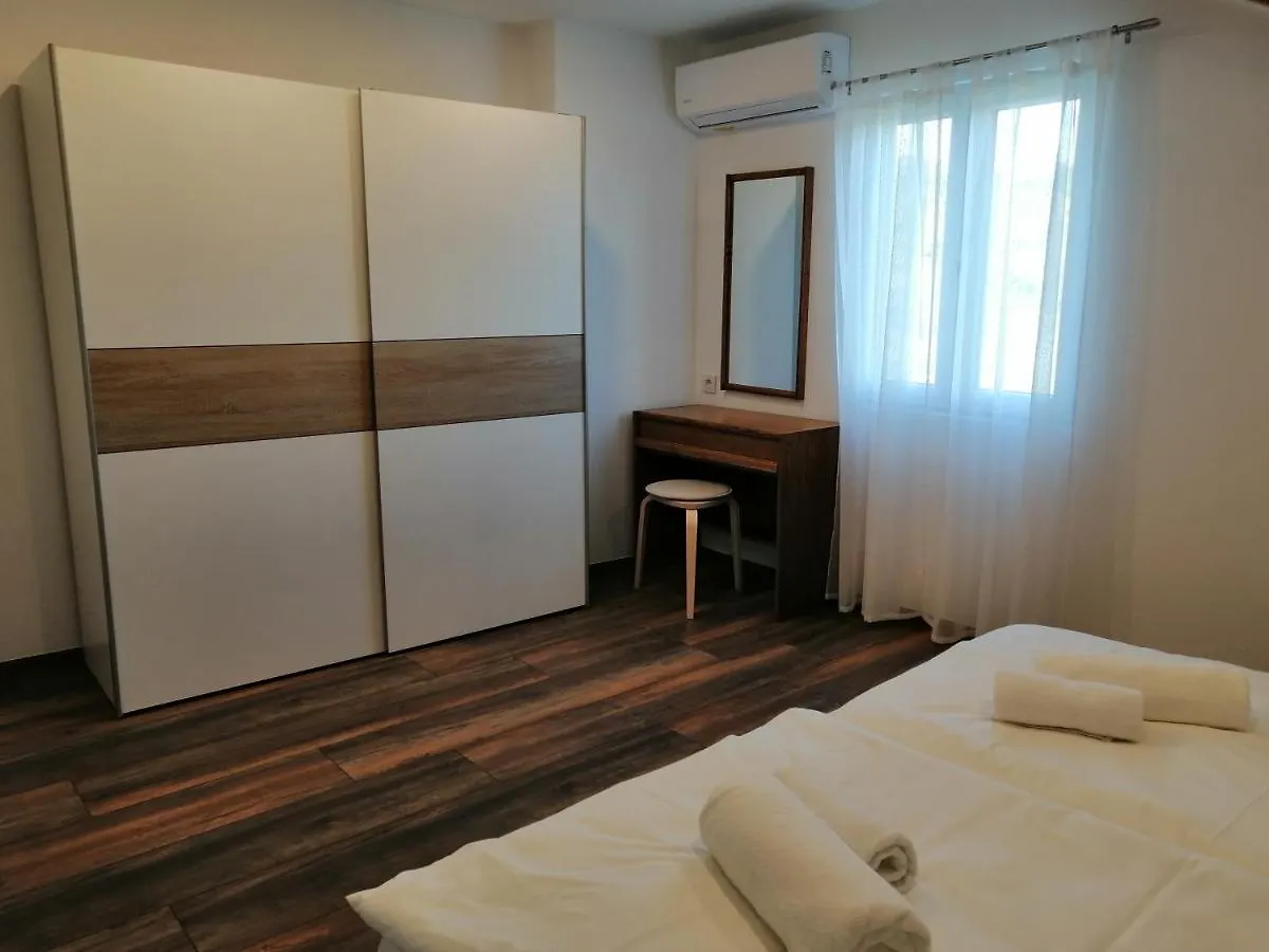 Apartment Karlić Kampor